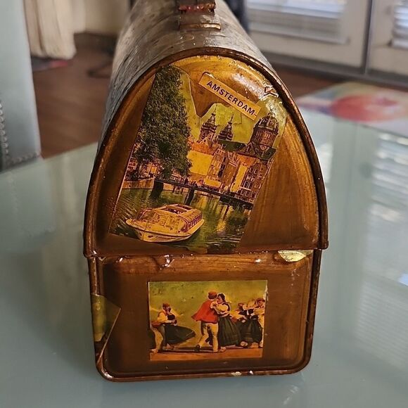 Vintage Avant Garde Pail Handbag - Picture 4 of 11